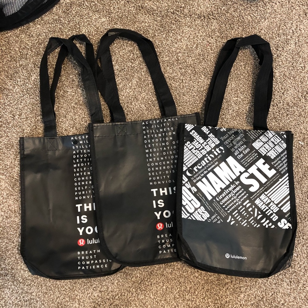 3 brand new lululemon bags